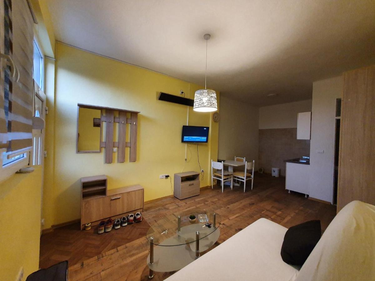 Apartmani Sarti Banyaluka Dış mekan fotoğraf